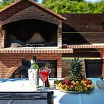 Villa Little Heaven